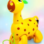 Giggles Funskool Nico the Giraffe Close-Up